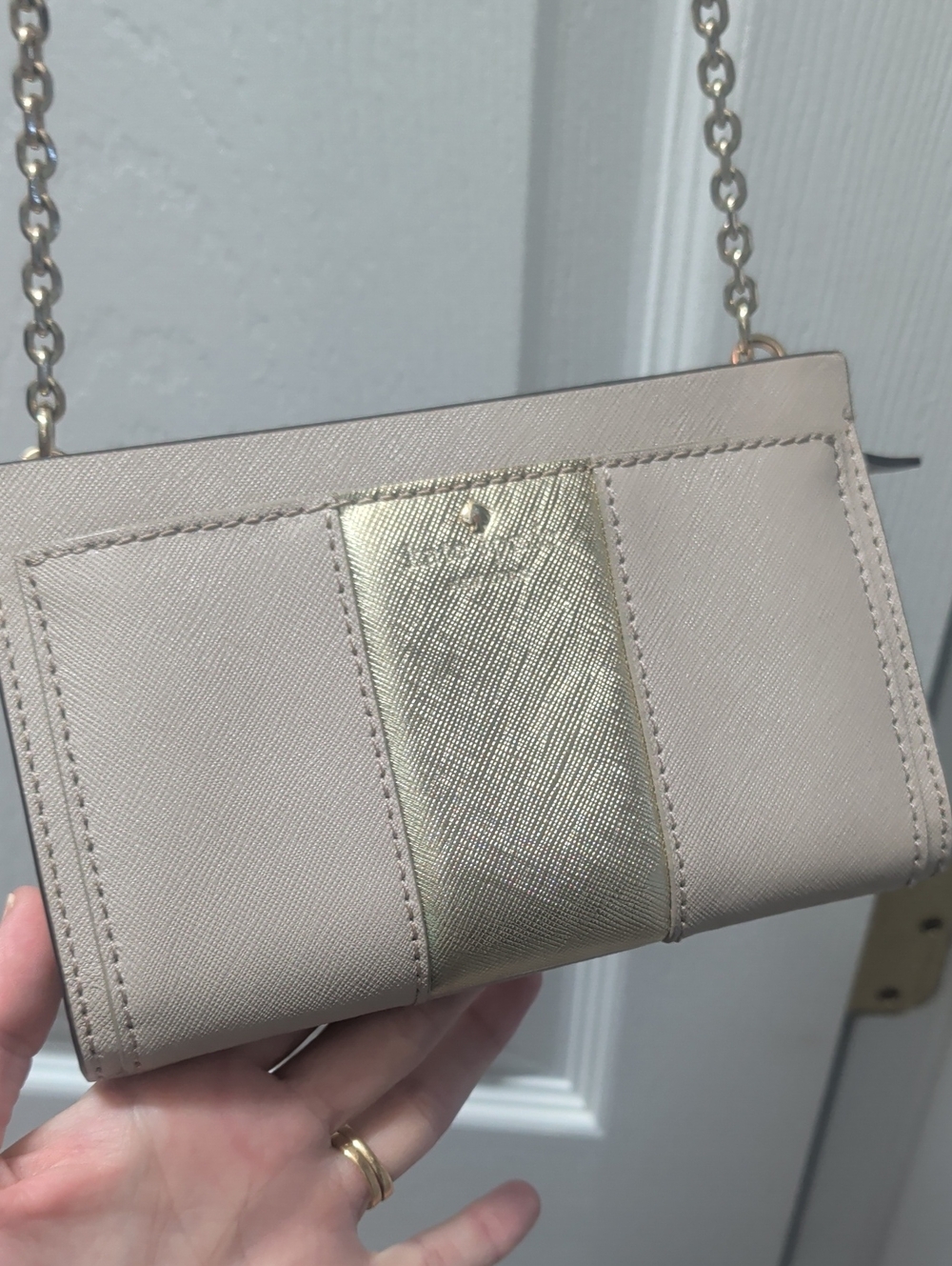 ♠️ Kate Spade ♠️Taupe Beige and Gold Chain Crossbody Wallet EUC